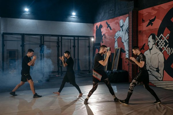 Les différences clés entre yoga et Pilates